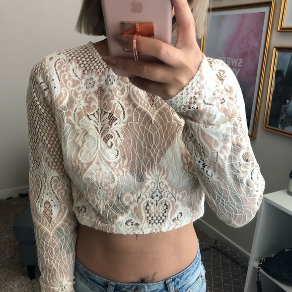 MISSGUIDED LACE LONG SLEEVE CROP TOP W/ ZIPPER - Picture 2 of 7